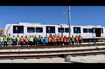 İlk yerli ve milli sürücüsüz metro aracı Gebze-Darıca hattında rayl...