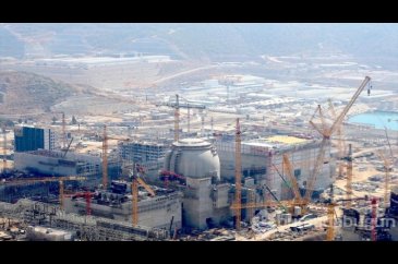 Bakan Bayraktar, Akkuyu NGS inşaat sahasında incelemede bulundu