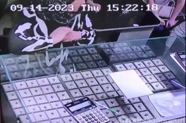 Kuyumcuda içinde 104 yüzük bulunan çanta çalındı