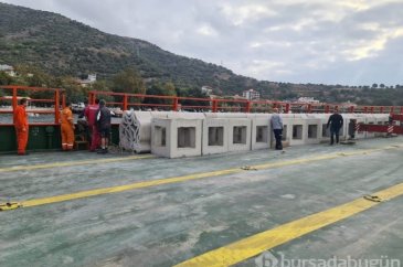 Marmara Denizi'ne yapay resif bırakıldı