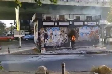 Mecidiyeköy'de ATM'lerden alevler yükseldi