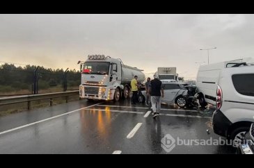 Sultangazi'de hafriyat kamyonu 6 araca çarparak durabildi 