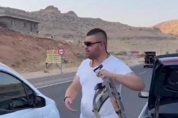 Mardin'de kalaşnikoflu düğün konvoyu