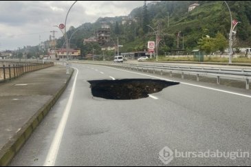 Rize'de yağışlar nedeniyle çöken yolda çalışma başlatıldı