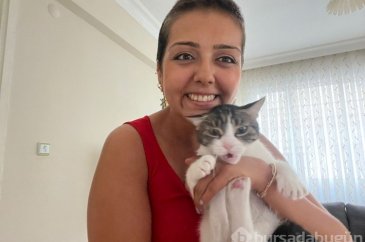 Kedi tırmaladı sandı, meme kanseri olduğunu öğrendi
