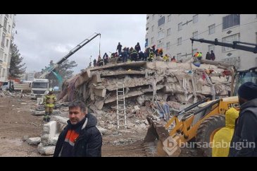 Depremde 100 kişinin öldüğü binanın 2 müteahhidi ve arsa sahiplerin...