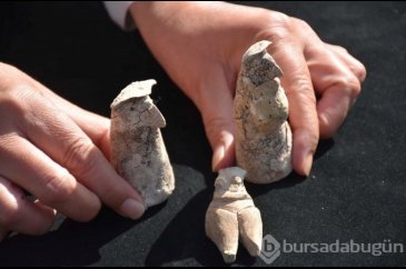 Ulucak Höyüğü'nde 7 bin 700 yıllık insan figürleri bulundu