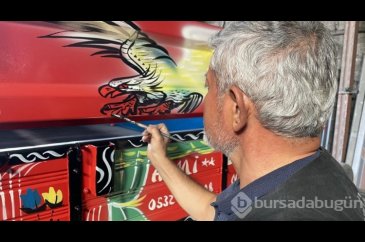 Traktör römorklarını 44 yıldır resimlerle süslüyor
