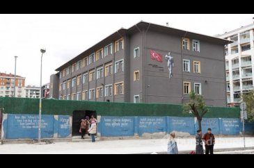 Beylikdüzü'nde okul basan veli ve arkadaşı yeniden gözaltına alındı