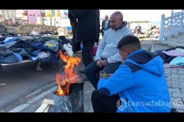 Ardahan soğukluğunda ateş yakıp ısındılar