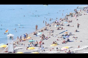 Antalya'da 'pastırma yazı' sıcakları
