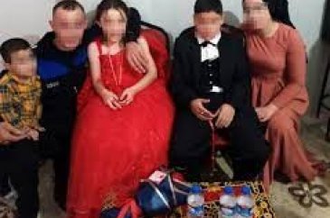 Mardin'de 8 ve 9 yaşlarındaki amca çocuklarının nişan törenine ince...
