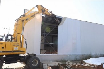 Mudanya Belediyesi'nden kaçak yapı yıkımı
