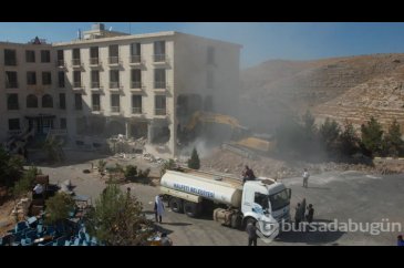 Şanlıurfa'daki ''ucube'' otel 23 saniyede yıkıldı

