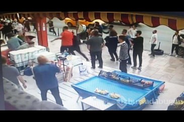 Boşanmak isteyen kadına erkek şiddetinin görüntüsü