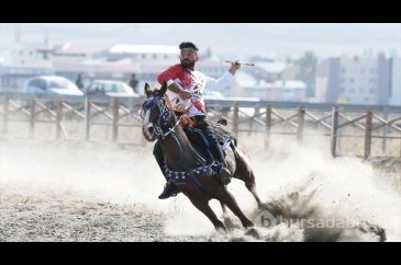 Kars'ta atlarla gösteri yapan ciritçiler yeni sezona hazırlanıyor
