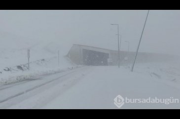 Karabet Geçidi'nde ekiplerin kış mesaisi başladı