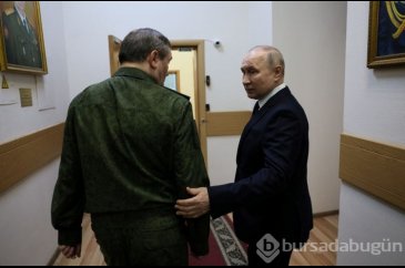 Putin'den Ukrayna sınırındaki Rus ordusu karargahına ziyaret
