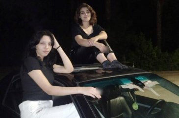 İki kız çocuğu ailelerine mesaj atıp kayıplara karıştı
