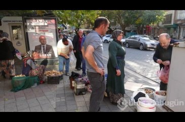 Kütahya'nın Tavşanlı ilçesinde mantar pazarı kuruldu!