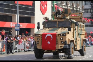 Cumhuriyet'in 100. yılında Bursa'da kutlamalardan renkli kareler 