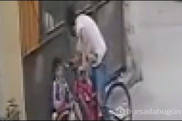 Bursa'da bisikletli bir kişi 9 yaşındaki çocuğa biber gazı sıktı!
