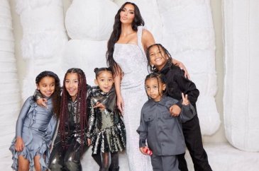 Kim Kardashian'ın çocuklarının Paw Patrol: Süper Film seslendirme ü...