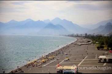 Antalya'da kasım ayında yazdan kalma gün

