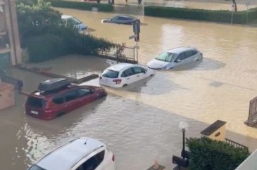 İtalya'da sel ve şiddetli rüzgar: 5 ölü
