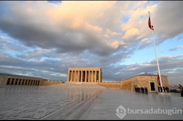 Anıtkabir'e özel bayrak değişim töreni
