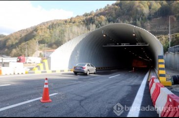 Bolu Dağı Tüneli yeniden açıldı, D-100'de trafik normale döndü

