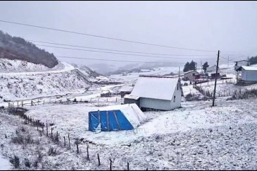 Ordu'da yaylalar beyaza büründü