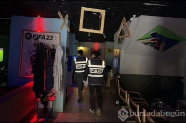 Kırşehir'de polis ekipleri okul çevrelerinde denetimlerini artırdı