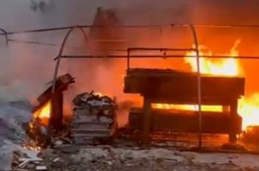 Hatay'da depremzedelerin kurduğu 5 çadır yangında kül oldu

