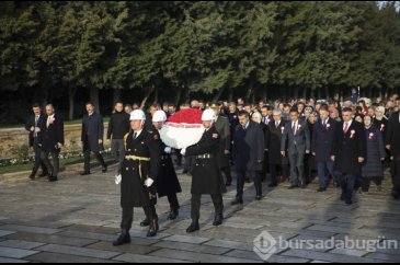 81 ilden gelen öğretmenler Ata'nın huzurunda