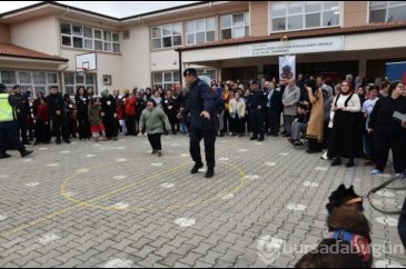 Bursa'da jandarmadan 'Engel olma farkında ol' projesi
