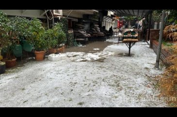 Alanya'da dolu ve sağanak etkili oldu
