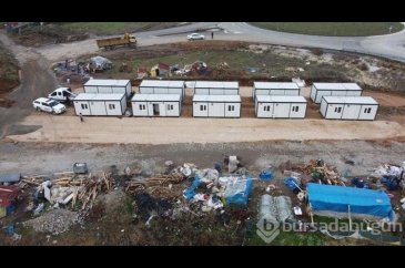 'Göl Mahalle'de evleri su baskını tehdidi altındaki 21 aile konteyn...