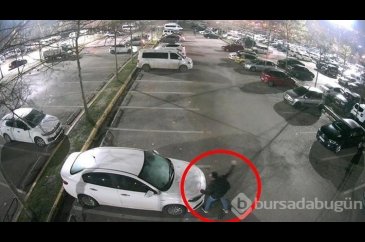Parke taşı ile 35 aracın camlarını kıran şüpheli, kamerada

