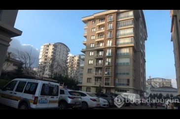 Bursa'da bir kadın hava almak için açtığı camdan düşerek öldü
