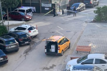 Taksideki kutu polisi alarma geçirdi
