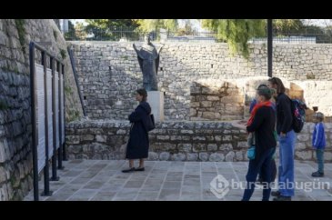 Antalya'daki "Noel Baba Kilisesi"ne ziyaretçi akını
