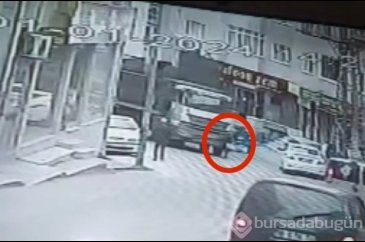 Bursa'da yaşlı adam hafriyat kamyonunun altında kaldı!