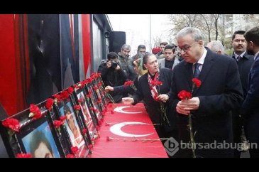 Diyarbakır'da dershane önündeki bombalı saldırıda ölenler anıldı
