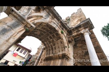 Hadrian Kapısı'nda çalışmalar başlıyor
