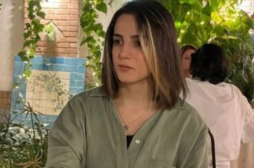 Başı açık fotoğrafa 74 kırbaç