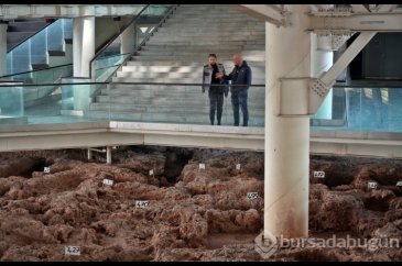 Türkiye'nin ilk nekropol müzesinde cam üzerinde tarihi yolculuk