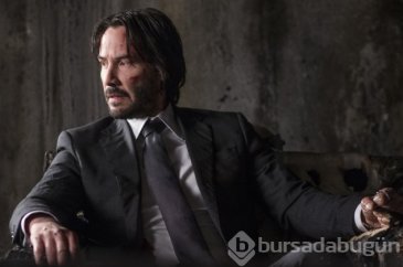 Keanu Revees'in ilk romanı yolda 