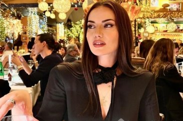 Fahriye Evcen lüks karavanı gelmediği için sette olay çıkardı! 