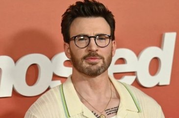 Kaptan Amerika olarak bilinen Chris Evans'tan Marvel filmlerine destek